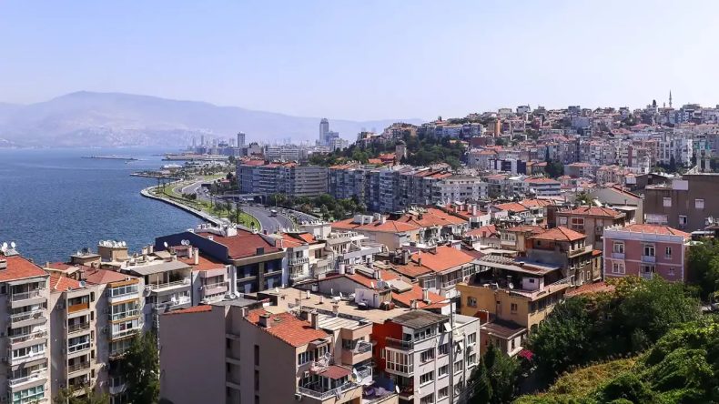 İzmir’de Yeni Yol Müjdesi: 5 Kırsal Mahalle İlçe Merkezine Bağlanıyor