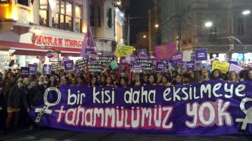 Kadın Cinayeti Davalarında Zorlu S&uuml;re&ccedil;: Ş&uuml;pheli Kadın &Ouml;l&uuml;mlerinde Artış!