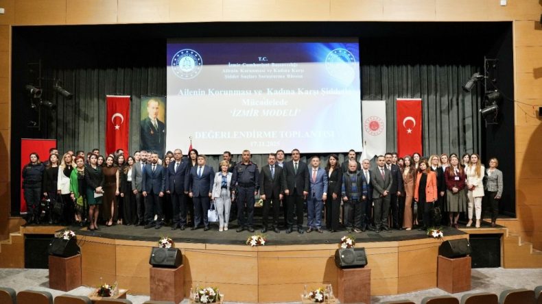 Kadına Yönelik Şiddetle Mücadelede İzmir Modeli Tanıtıldı