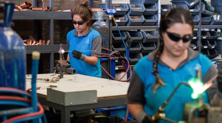 Kadınlar İzmir’i Birlikte Planlıyor: Anket Başladı