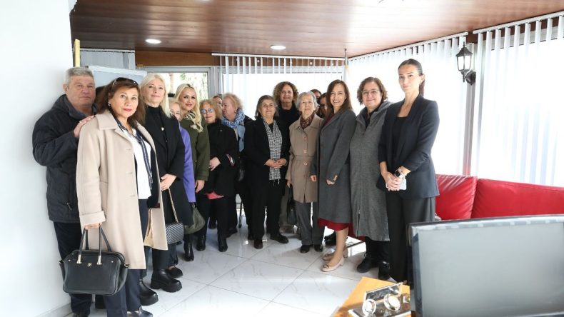 Karşıyaka’da Kadınlara Ücretsiz Danışmanlık Hizmeti