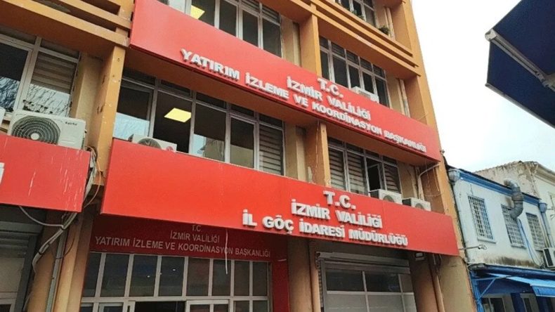 Konak Belediyesi, Valilik Binasını Hazine'ye Satmayı Planlıyor