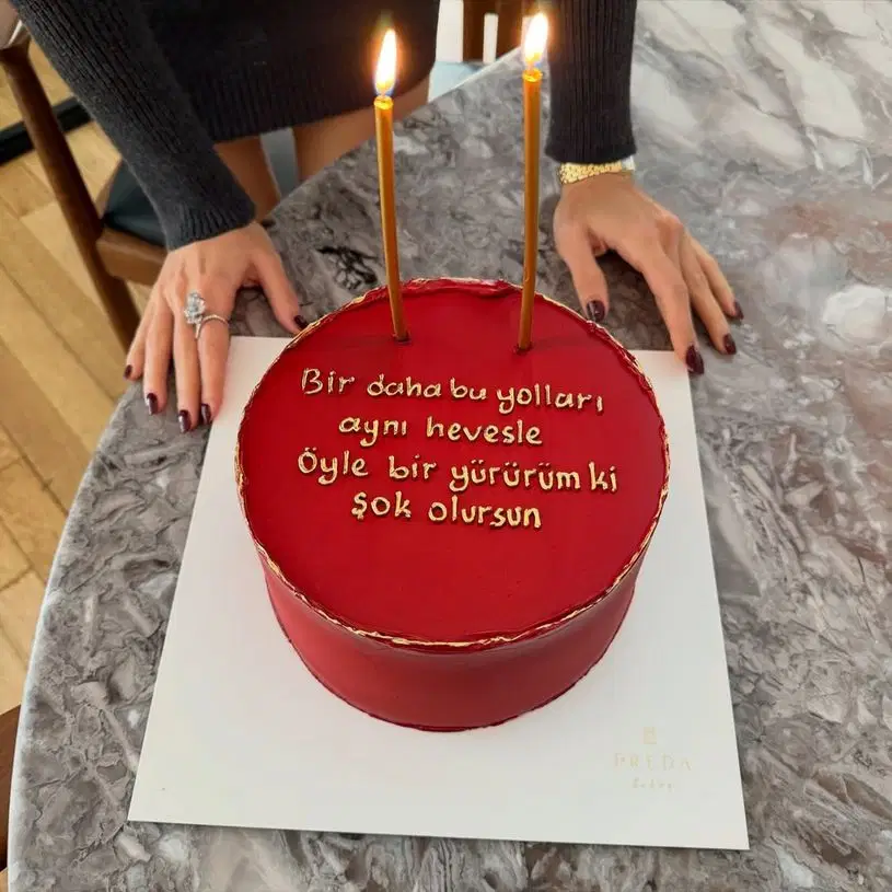 Doğum günü pastası