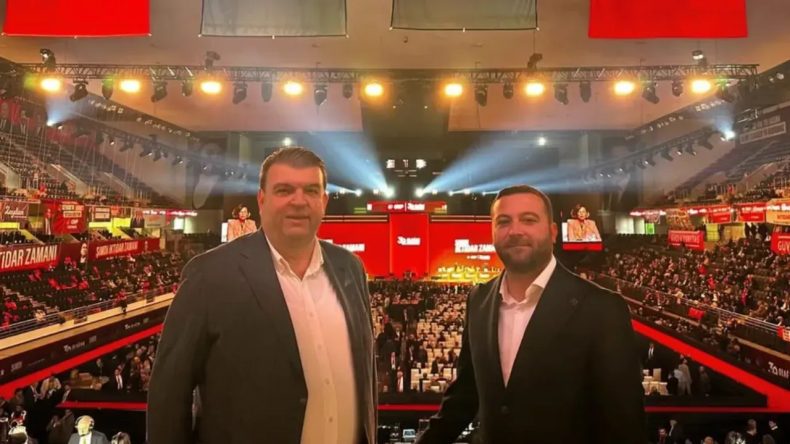 Seferihisar Heyeti CHP Kurultayı’nda: Yeni Bir Dönemin Başlangıcındayız!