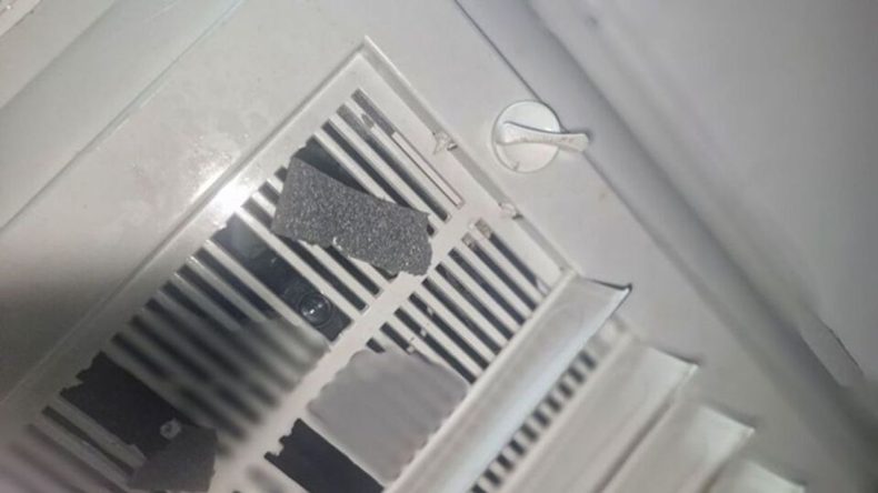 İş Yerinde Skandal: Kadınlar Tuvaletinde Gizli Kamera Tespit Edildi!