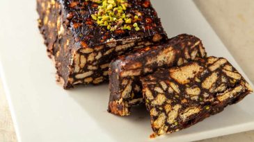 15 Dakikada Hazır: Tatlı Krizine Mozaik Pasta Tarifi