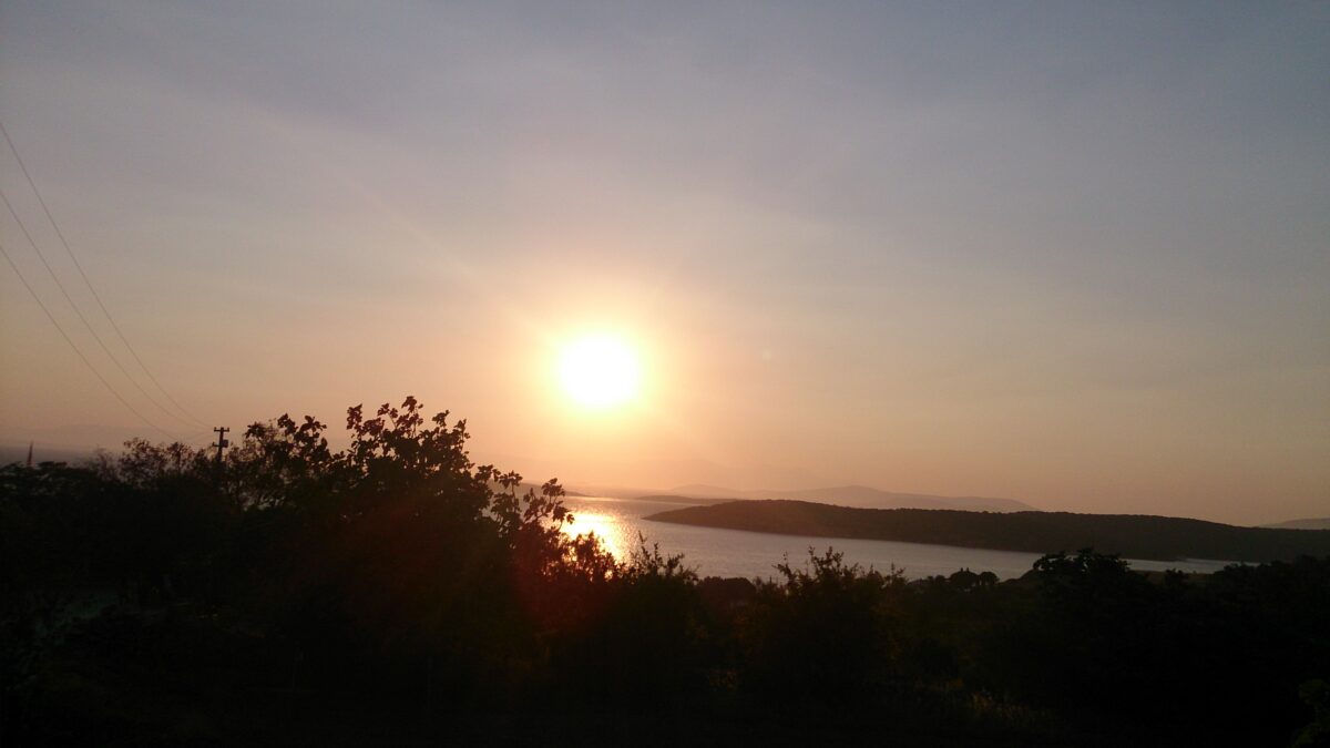 Adeta İzmir’in Doğal Film Platosu Gün Batımı, Koylar Ve Tarihle Iç Içe Büyüleyici Köy (8)