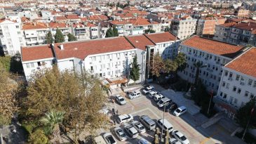 Başkan &Uuml;nsal&rsquo;dan Adliye M&uuml;jdesi: Karşıyaka&rsquo;da Kalacak!