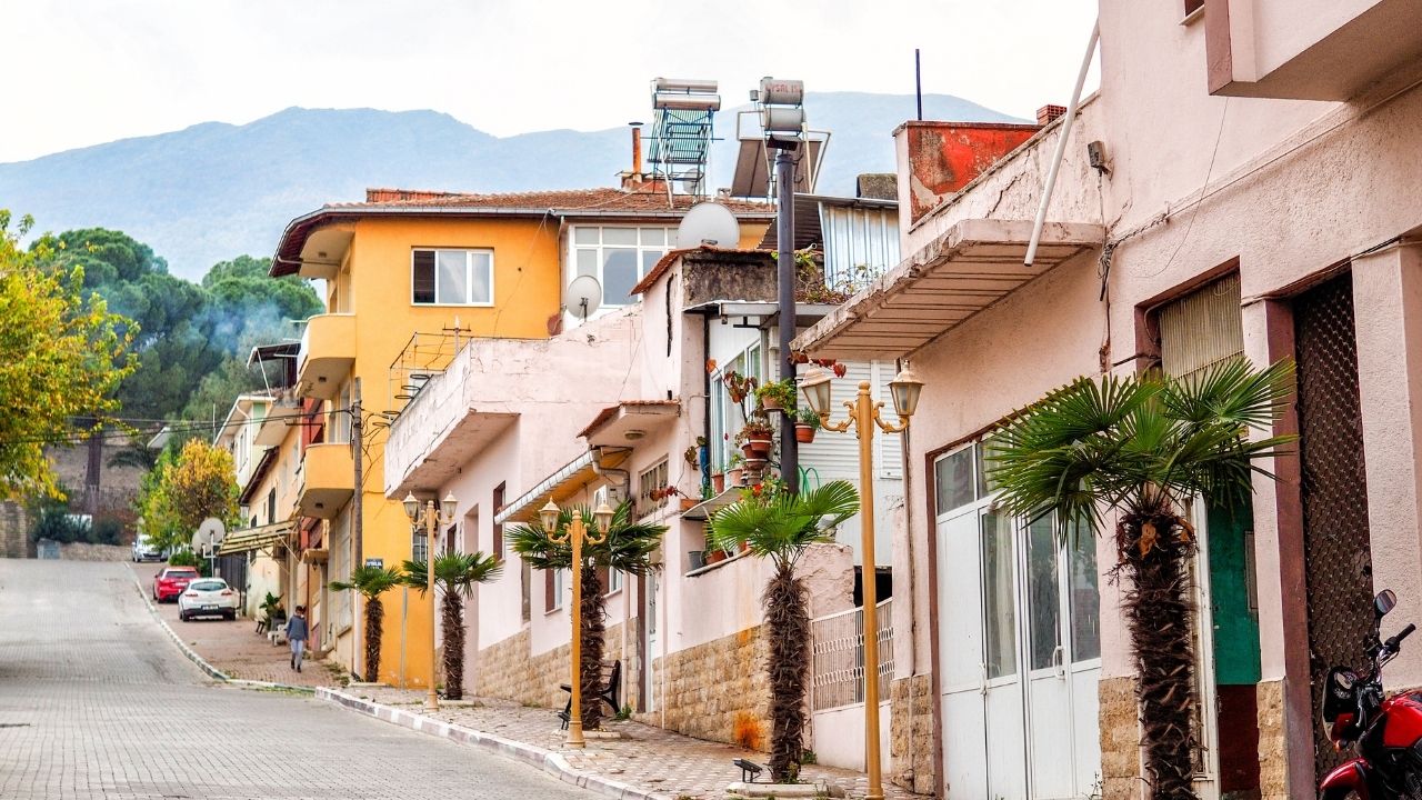 İzmir'in bilinmeyen hikayeleri