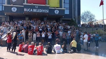 Buca'da İş&ccedil;ilerin Eylemi: Maaşları &Ouml;denmezse İş Bırakacaklar!