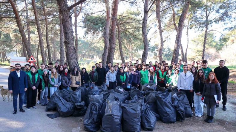 Buca’da İmece Usulü Doğa Temizliği