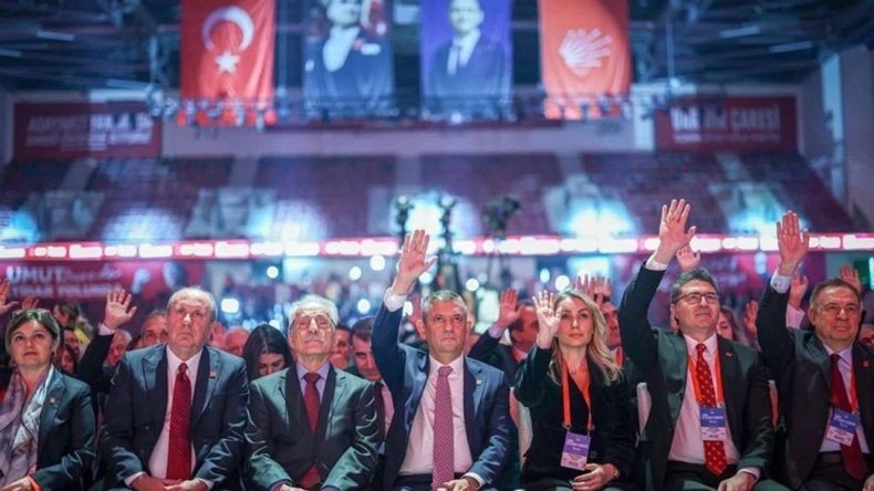 CHP İzmir Milletvekili Tuncay &Ouml;zkan'dan Kurultay A&ccedil;ıklamaları: Temsil Sorunu Yok!