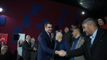 CHP'li G&uuml;&ccedil;: Farkı a&ccedil;ıyoruz, rehavete kapılmayacağız!