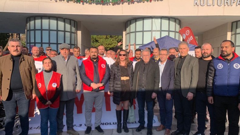 Emek Bileşenleri DİSK Direniş &Ccedil;adırını Ziyaret Etti: Haksızlığa Son Verin!