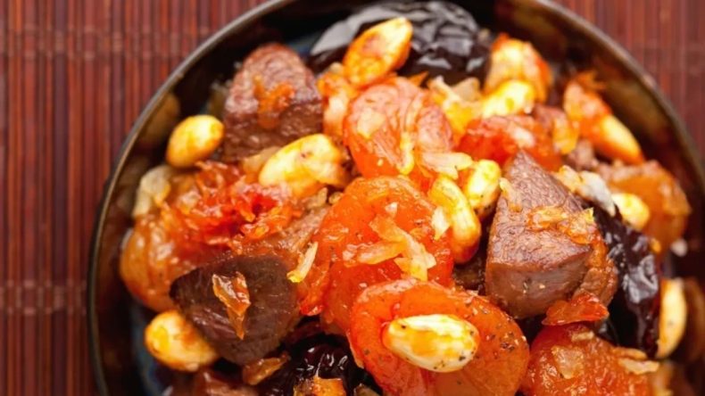 Et ve Tatlının Buluştuğu İzmir Mirası: Gerdan Tatlısı Nasıl Yapılır?