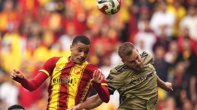 Göztepe’de Stoilov Golcü İstiyor: En Az Üç Oyuncu Alacağız!