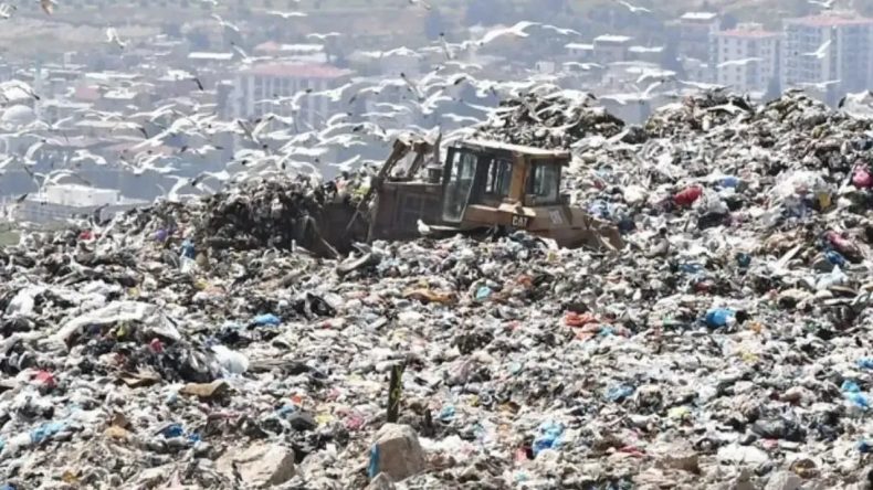 Harmandalı i&ccedil;in s&uuml;re doluyor, Cemil Tugay&rsquo;dan kritik &ccedil;&ouml;p tesisi a&ccedil;ıklaması