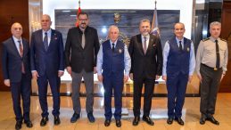 İAOSB Y&ouml;netimi Hava Kuvvetleri Komutanlığı'nı Ziyaret Etti