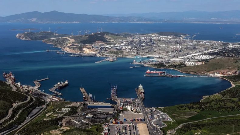 İl Olma Adayları Belli Oldu: İzmir'in Dört İlçesi Plaka İçin Hazırlanıyor!