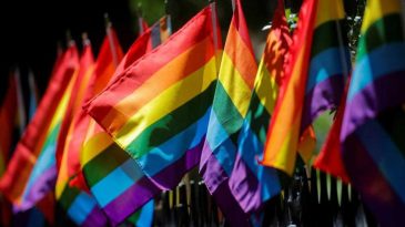 İzmir Barosu&rsquo;ndan Gen&ccedil; LGBTİ+ Derneği&rsquo;nin Feshine Tepki