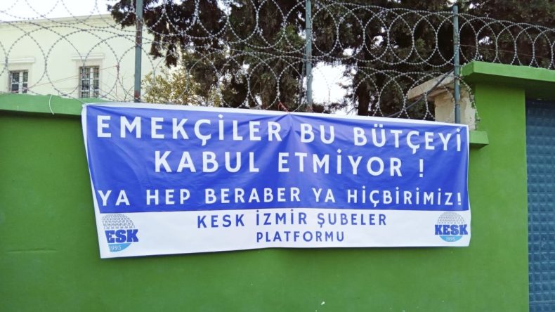 İzmir Emekliler Platformu&rsquo;ndan Bornova&rsquo;da miting: Sermayeye değil emekliye b&uuml;t&ccedil;e!
