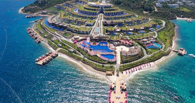 İzmir Turizminde Ruhsat ve Har&ccedil; Artışlarına Tepki: El İnsaf!