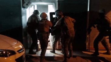 İzmir'in de İ&ccedil;inde Bulunduğu 33 İlde IŞİD Operasyonu: 51 Kişi Tutuklandı!