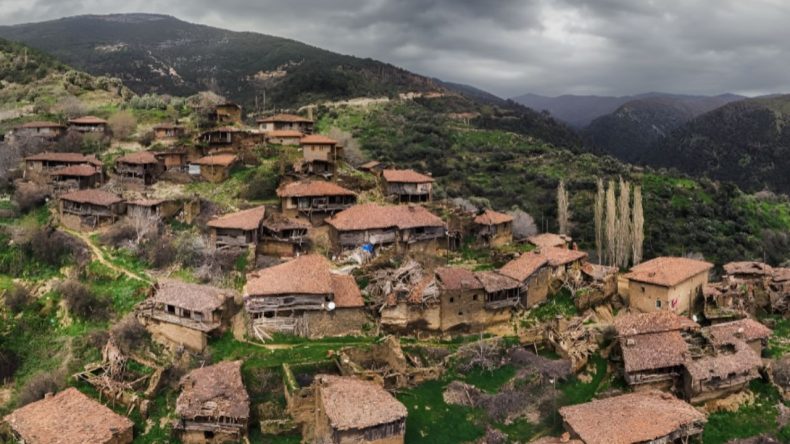 İzmir'in Gizli Lezzet Rotaları: Her Damağınıza Hitap Edecek!