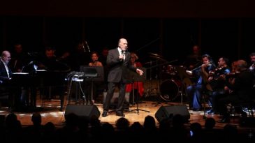 İzmir'de Fatih Erko&ccedil; R&uuml;zgarı!