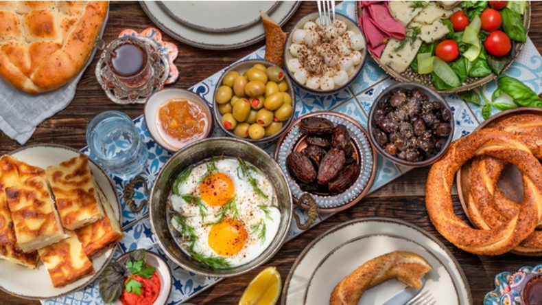 İzmir'de Uygun Fiyatlı Kahvaltı Yapabileceğiniz 9 Yer