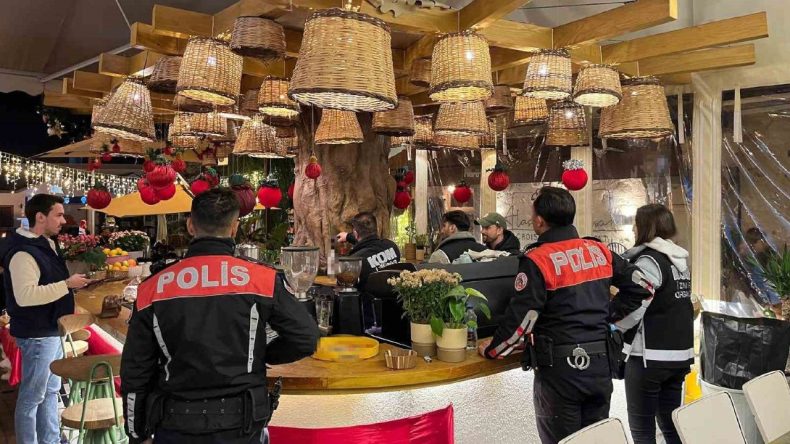 İzmir'de Yılbaşı &Ouml;ncesi Eğlence Mekanlarına Sıkı Denetim
