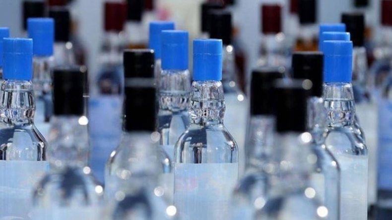 İzmir'de Yılbaşı Öncesi Litrelerce Alkol Ele Geçirildi!