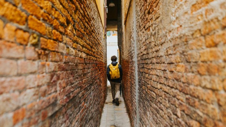 İzmir'deki Tarih Severlerin Gözde Mekanı: 2 Bin Yıllık Mühendislik Harikası