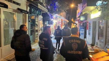 İzmir&rsquo;in Turistik İl&ccedil;esinde Yılbaşı &Ouml;nlemleri &Uuml;st Seviyeye &Ccedil;ıkarıldı: Ekipler Kesintisiz Mesai Yapacak