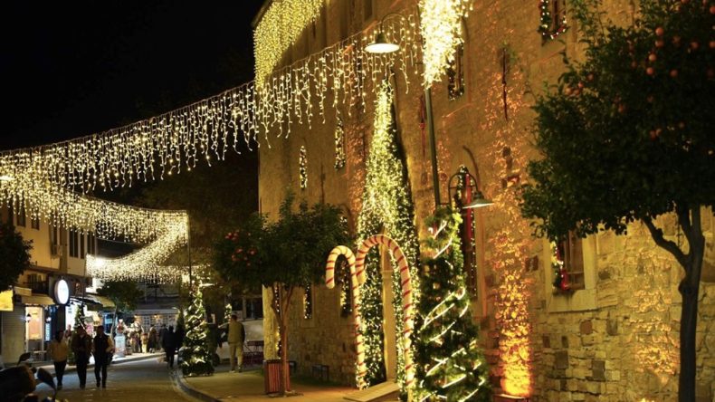 İzmir&rsquo;de Yılbaşı Yoğunluğu: &Ccedil;eşme&rsquo;de Otel Doluluk Oranları Y&uuml;zde 85&rsquo;e Ulaştı