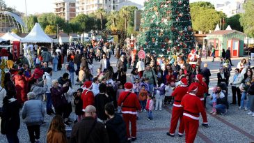 Karşıyaka&rsquo;da Yeni Yıl Coşkusu: Festival 31 Aralık&rsquo;a Kadar Devam Edecek