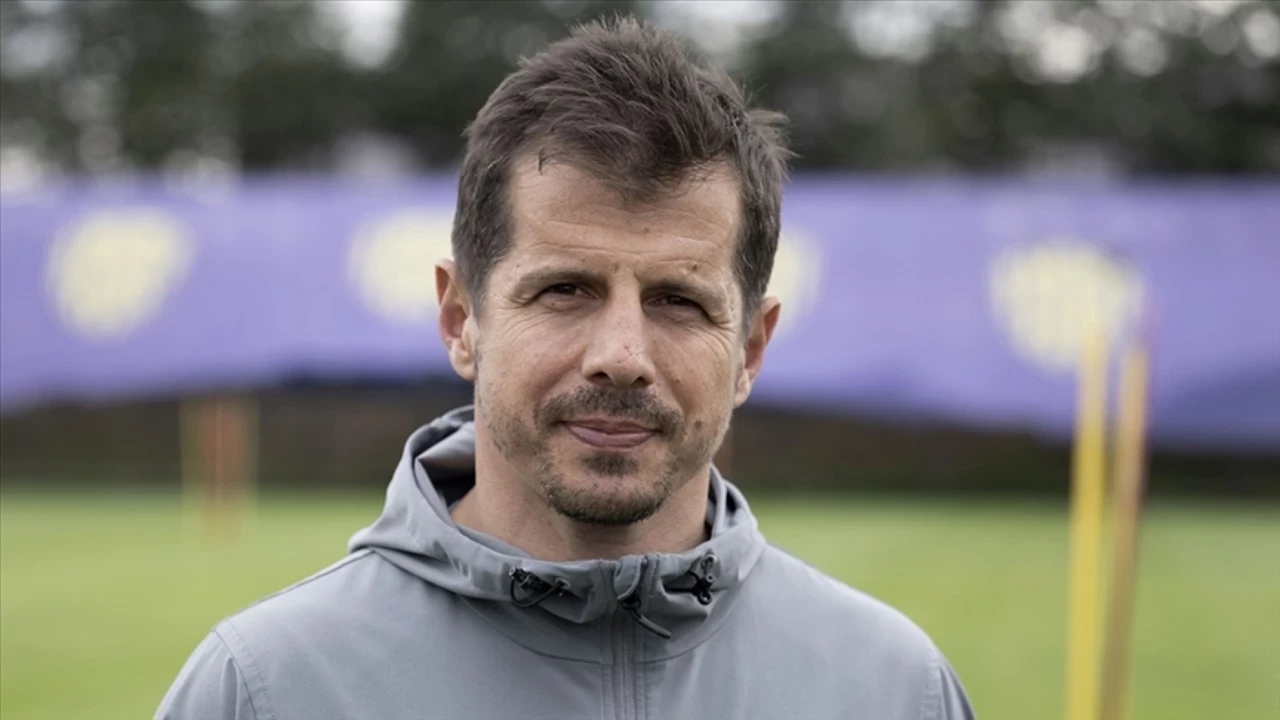 Emre Belözoğlu İmza Töreni