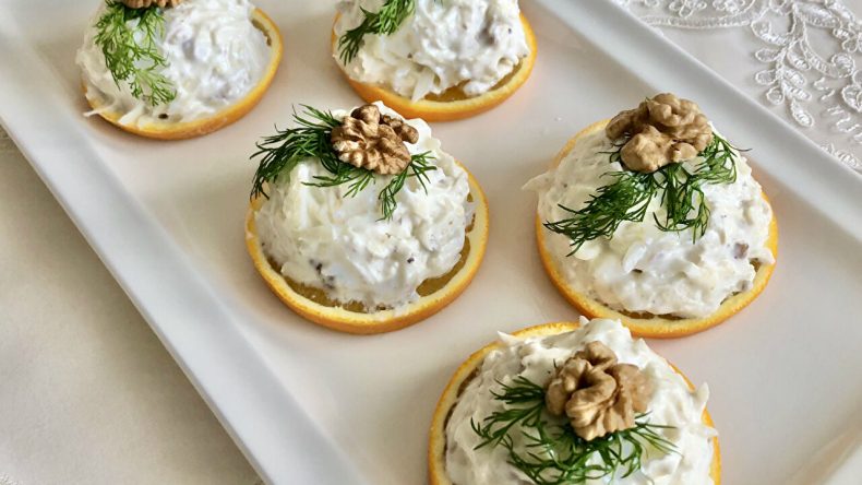 Kış sofralarının vazge&ccedil;ilmezi: Kereviz salatası nasıl hazırlanır?