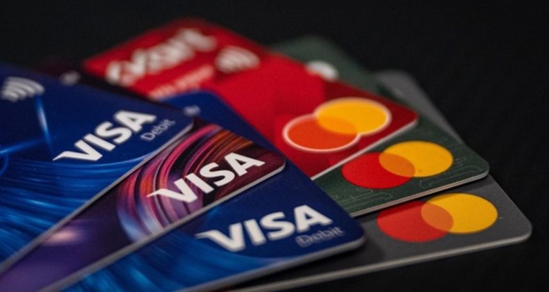 Kredi Kartı Kullanıcıları İ&ccedil;in &Ouml;nemli Uyarı! Uzman G&ouml;r&uuml;şleri