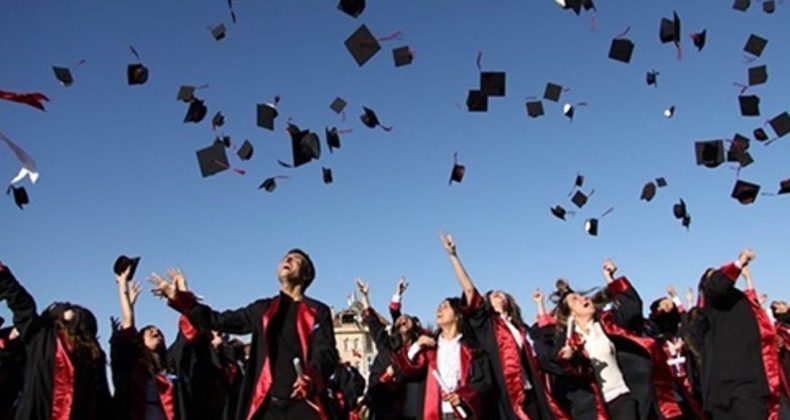 OECD'den Çarpıcı Veri: Türkiye, Üniversiteli İşsiz Sayısında Lider!