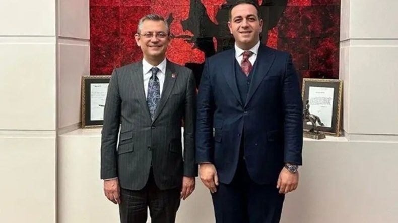 &Ouml;zg&uuml;r &Ouml;zel İzmir&rsquo;de Narlıdere Belediye Başkanının Nikahına Katılacak!