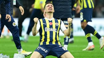 PFDK'dan Fenerbah&ccedil;eli Mert Hakan Yandaş'a Derbi Sonrası Ağır Ceza