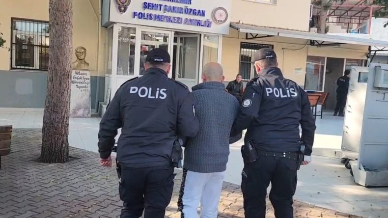 Polis Operasyonu: İzmir'de İki Aranan Su&ccedil;lu Yakalandı