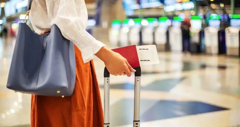 Resmi Gazete&rsquo;de Yayımlandı: Yurt Dışına &Ccedil;ıkış Harcına B&uuml;y&uuml;k Zam