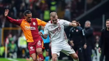 Samsunspor'dan Galatasaray Ma&ccedil;ı Sonrası Penaltı İsyanı: Futbol Adına Kara Bir Gece Yaşandı