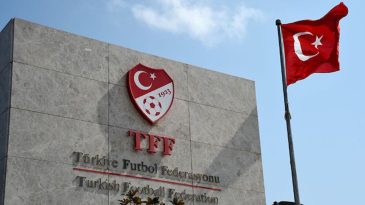 TFF'den Bursaspor'a &Ouml;d&uuml;l Gibi Ceza!
