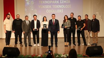 Y&uuml;ksek teknolojiye teşvik: Teknopark İzmir &Ouml;d&uuml;lleri sahipleriyle buluştu