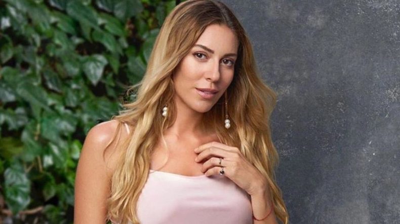 Akıma Katıldığı İddia Edilmişti: Sinem Kobal&rsquo;dan &Ccedil;arpıcı Paylaşım