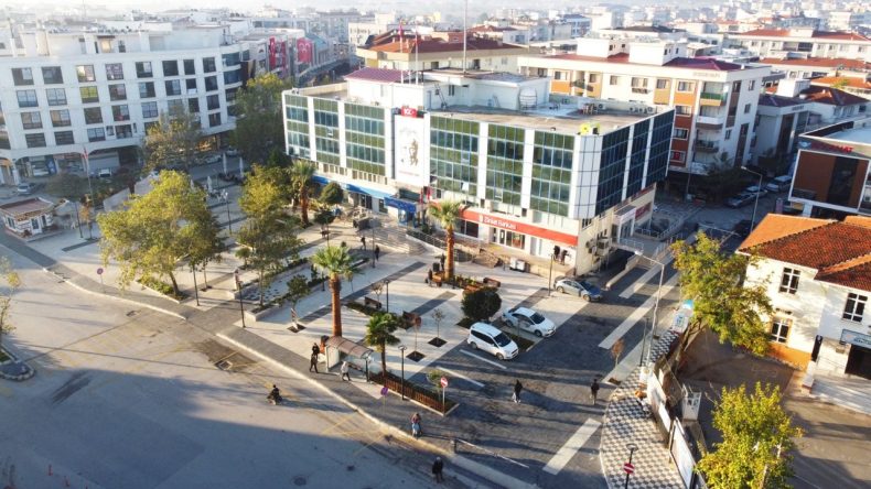 Başkan &Ccedil;i&ccedil;ek&rsquo;ten Menderes&rsquo;e K&ouml;y Pazarı M&uuml;jdesi