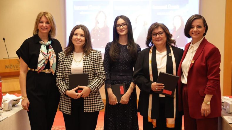 Başkan Kınay: Bu karanlıktan &ccedil;ıkacak g&uuml;c&uuml; de yine kadınlar yaratıyor!